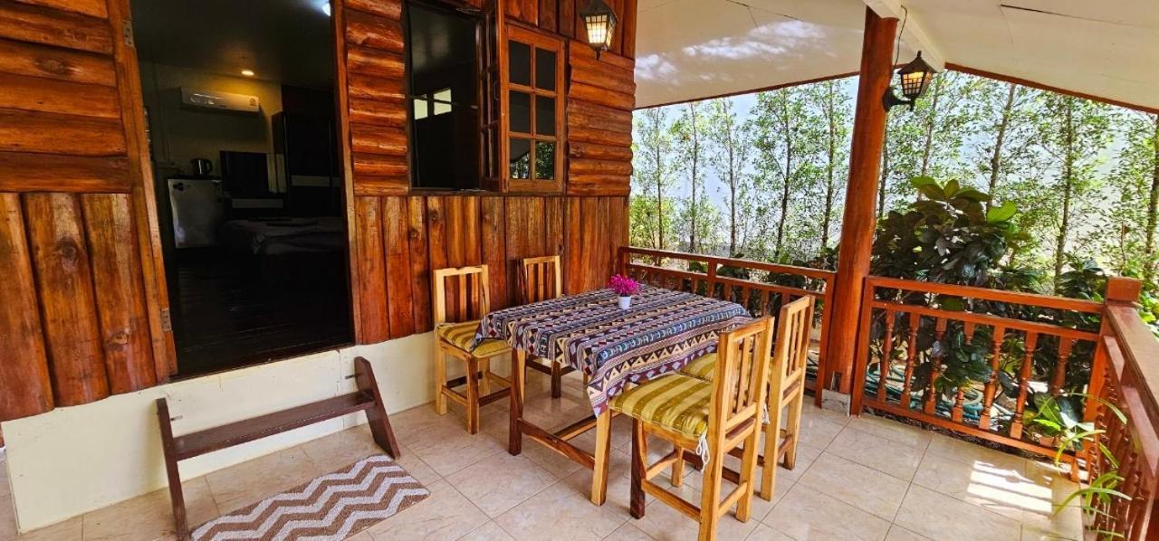 Homdoiintr Farmstay ฮ่อมดอยอินทร์ ฟาร์มสเตย์ Ban Huai Kaeo 外观 照片